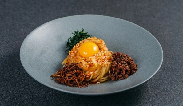 '동파육만두' 누와 박은영 셰프 프로필 & 식당 작품활동 (ft. 쌍둥이 언니) 누와 식사류 탄탄면 25,000