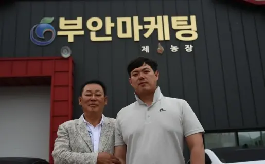 연 1000억 수박 임장섭 회장 프로필·부안마케팅영농조합법인 이웃집 백만장자 부안마케팅영농조합법인 임장섭 회장 & 임재근 부사장