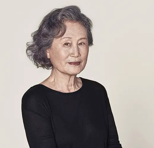 진태옥 디자이너 프로필·남편 시집살이에 재봉틀을 잡아 파리 진출한 1세대 패션여왕 진태옥 디자이너 프로필·남편 시집살이에 재봉틀을 잡아 파리 진출한 1세대 패션여왕